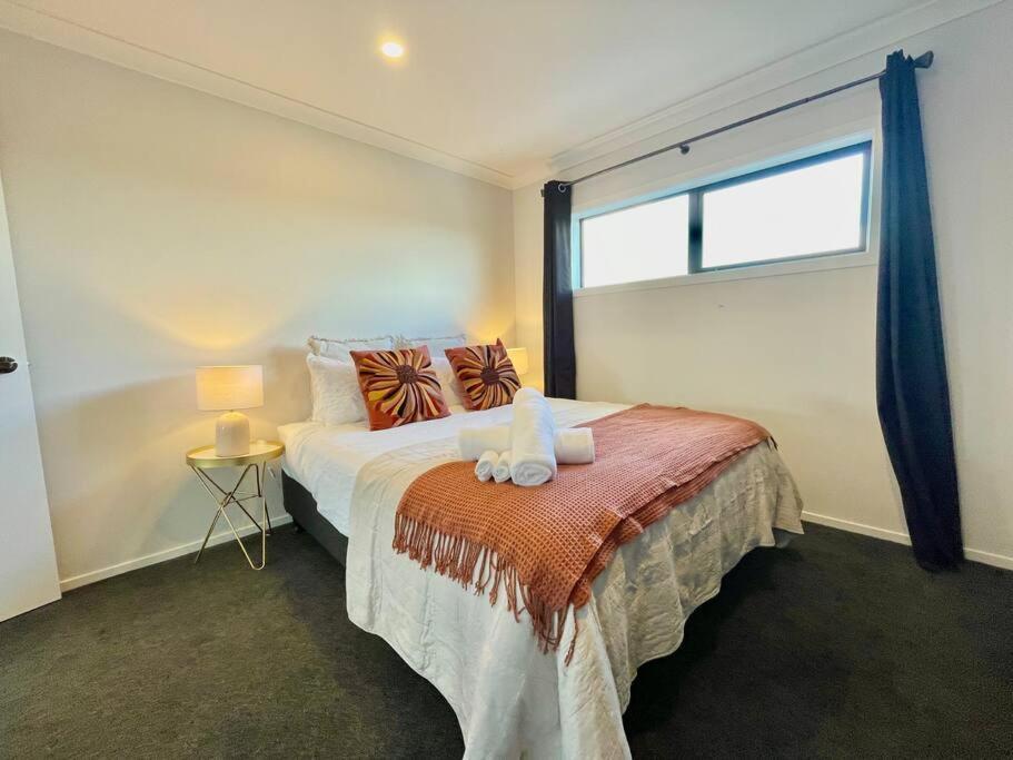 Morden Spacious New House Hamilton Esterno foto
