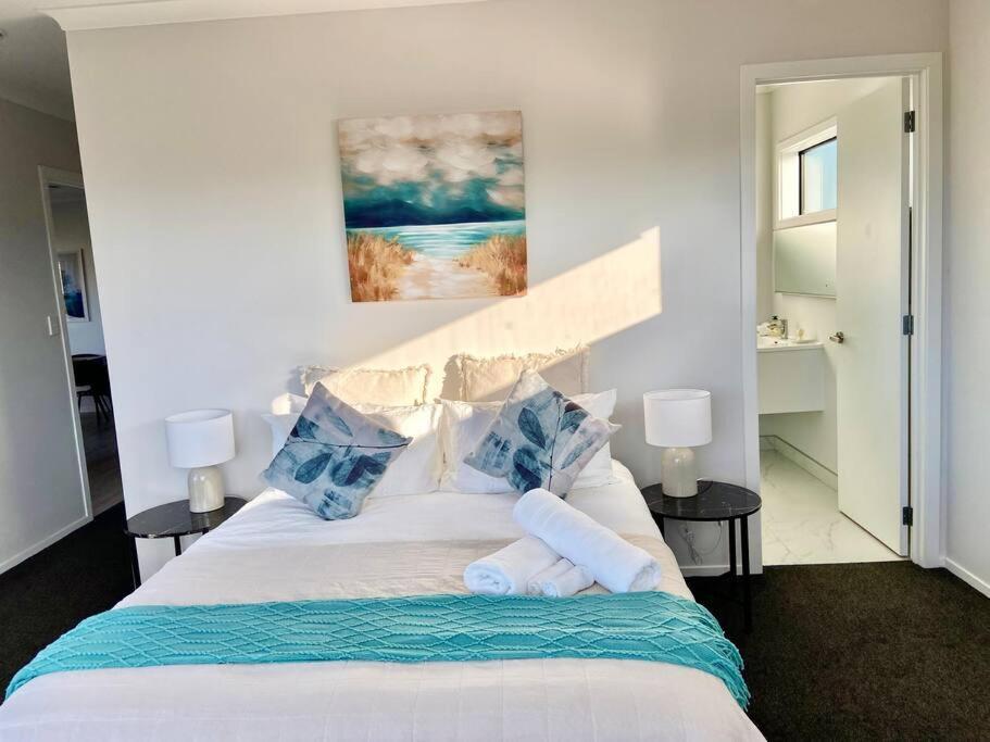 Morden Spacious New House Hamilton Esterno foto