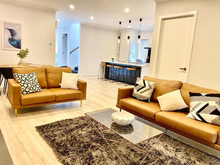 Morden Spacious New House Hamilton Esterno foto